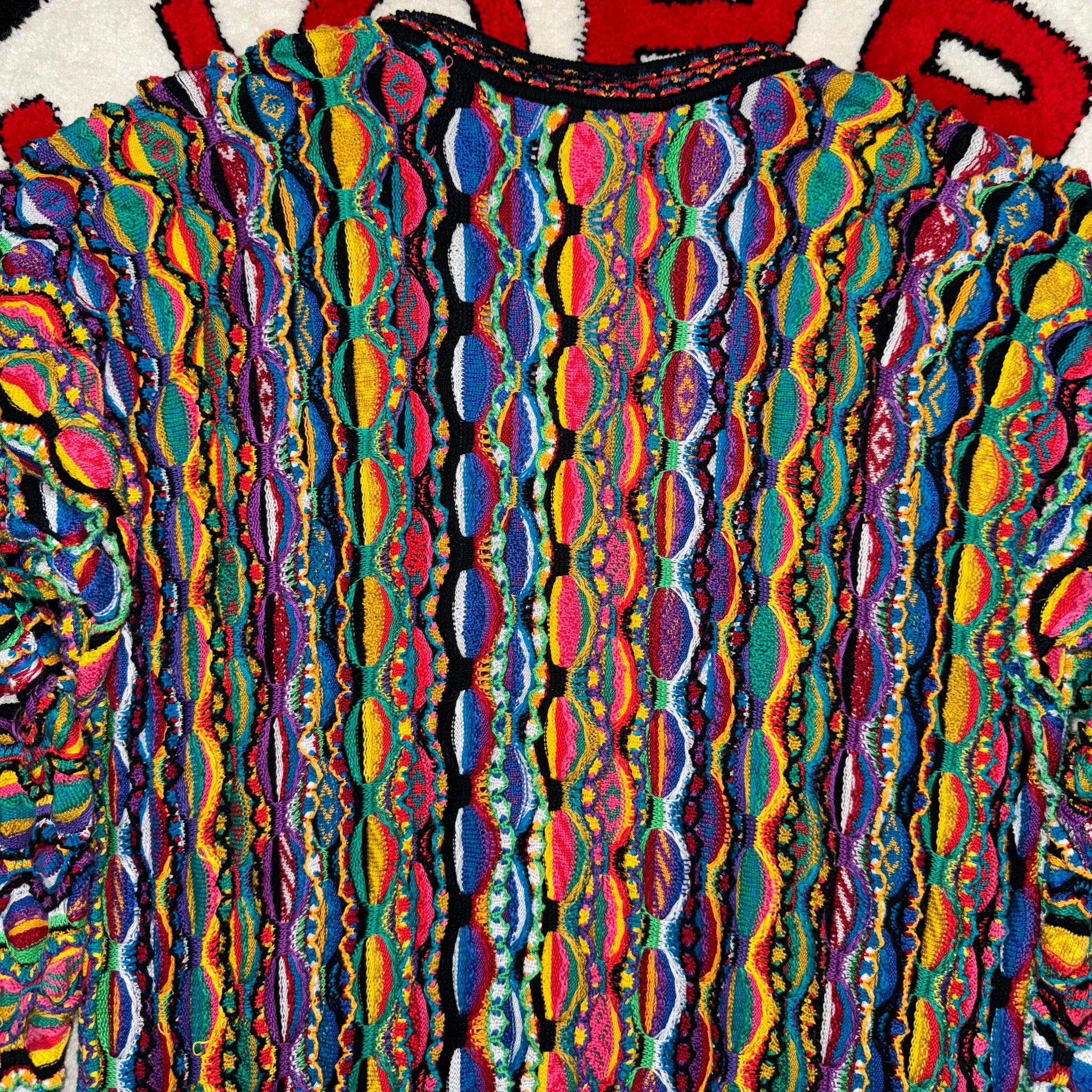 Vintage COOGI “Ruffles” V-Neck