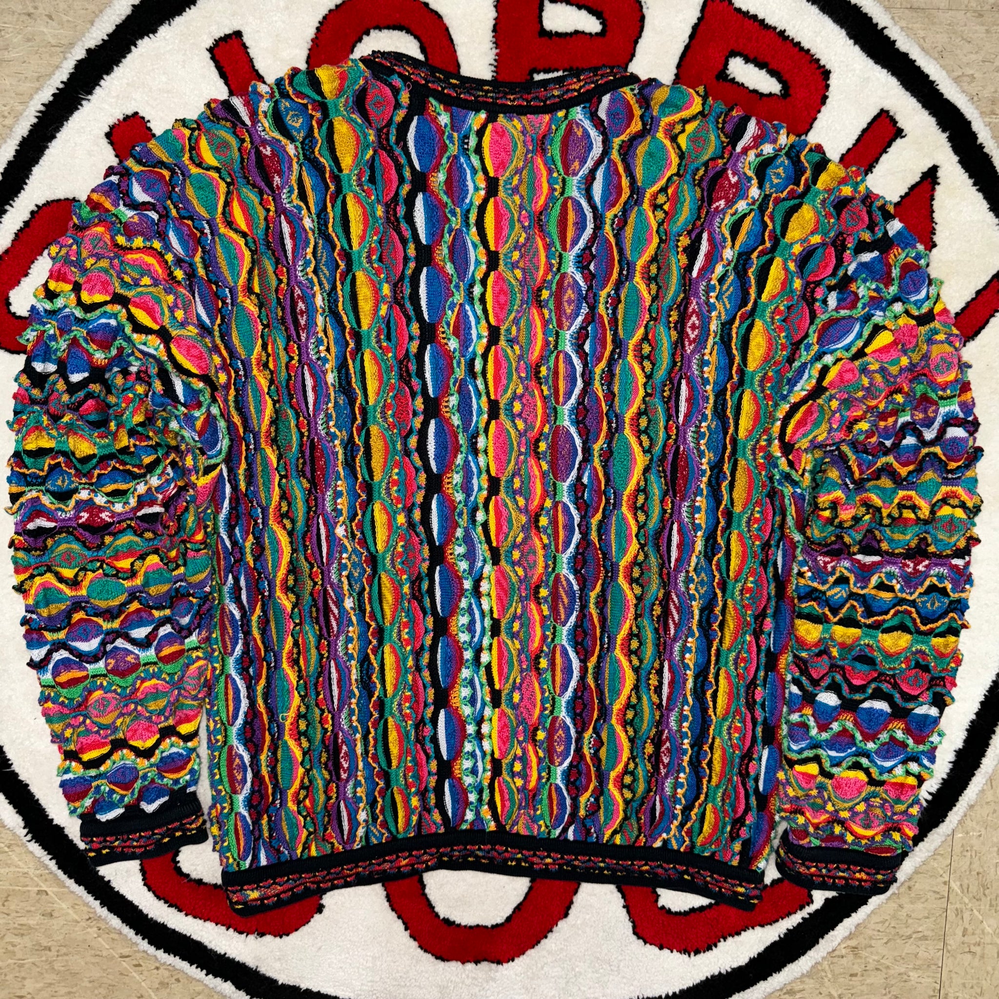 Vintage COOGI “Ruffles” V-Neck