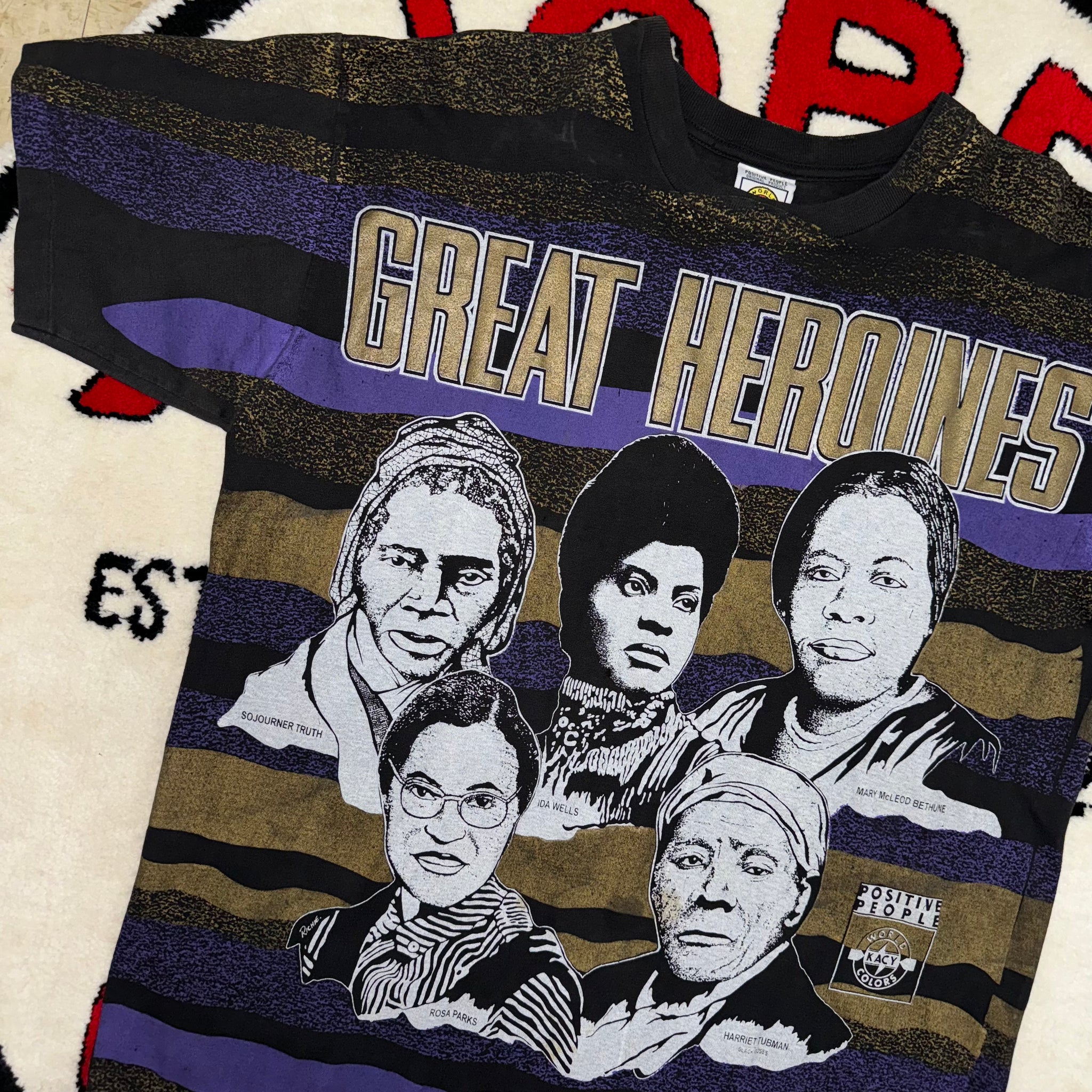 Great Heroines Vintage XL