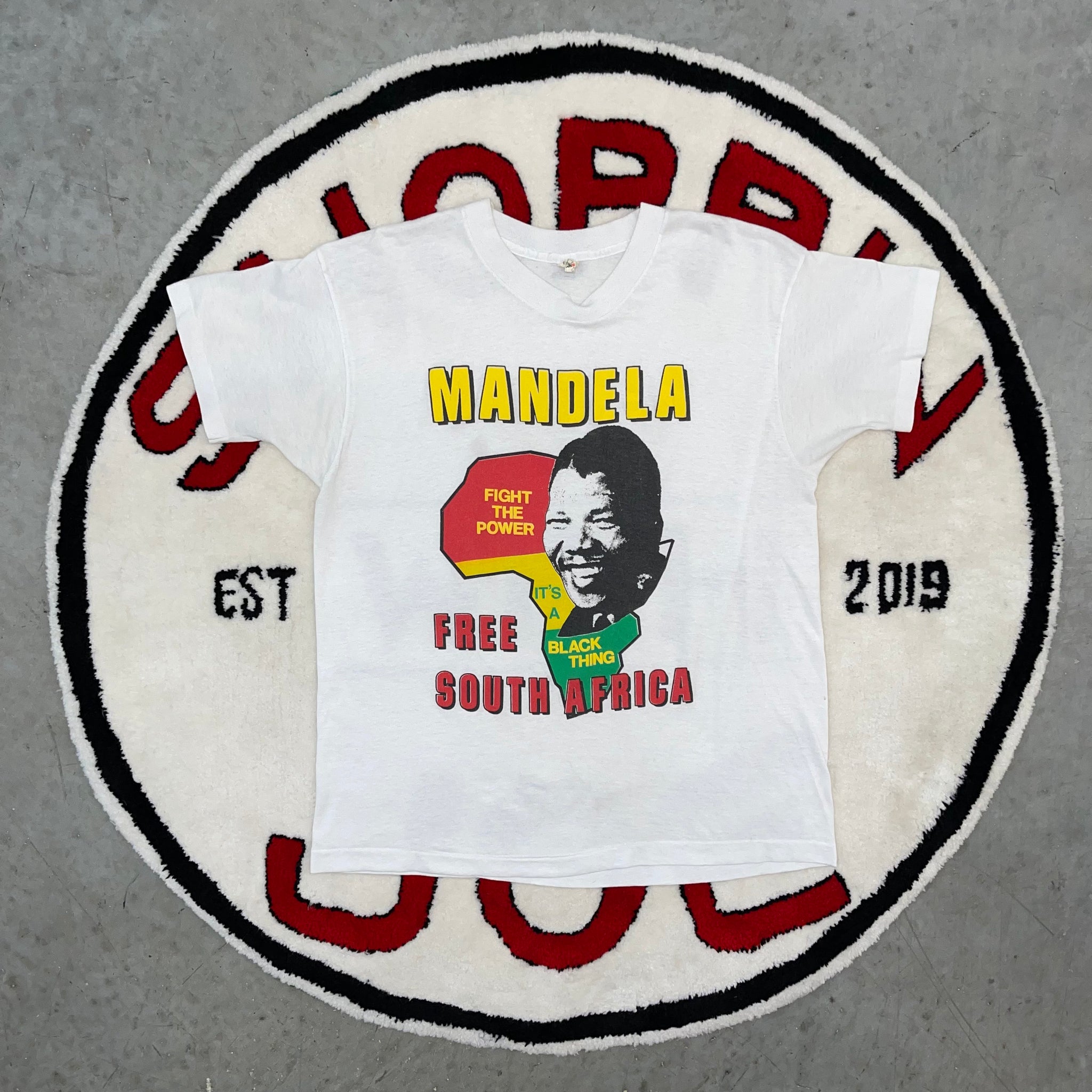 Vintage Nelson Mandela Free South Africa T-Shirt